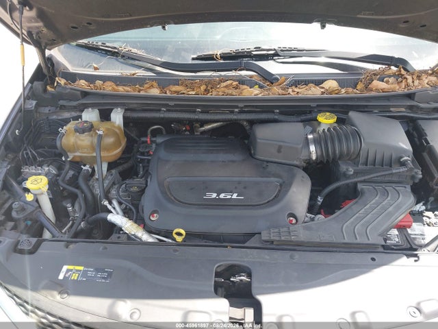 45961897 :رقم المزاد ، 2C4RC1BG6JR152015 vin ، 2018 Chrysler Pacifica Touring L مزاد بيع