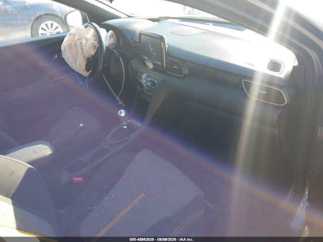 2020 Hyundai Veloster Turbo R-spec მანქანა იყიდება აუქციონზე, vin: KMHTH6AB9LU021091, აუქციონის ნომერი: 45962035