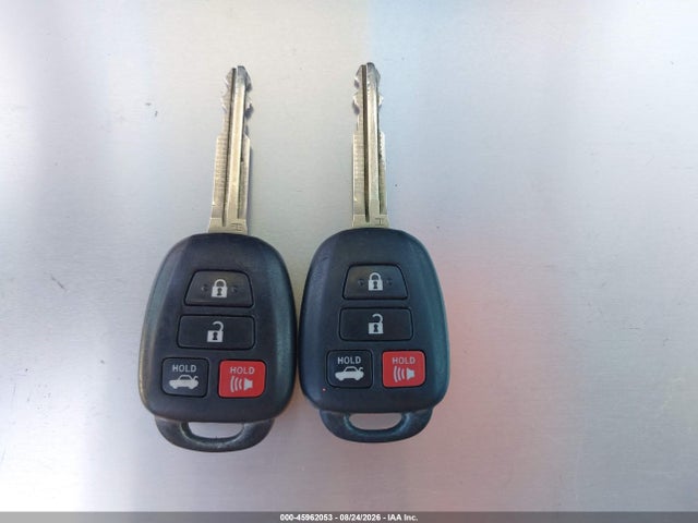 4T1BF1FK3FU902323 Toyota CAMRY SE