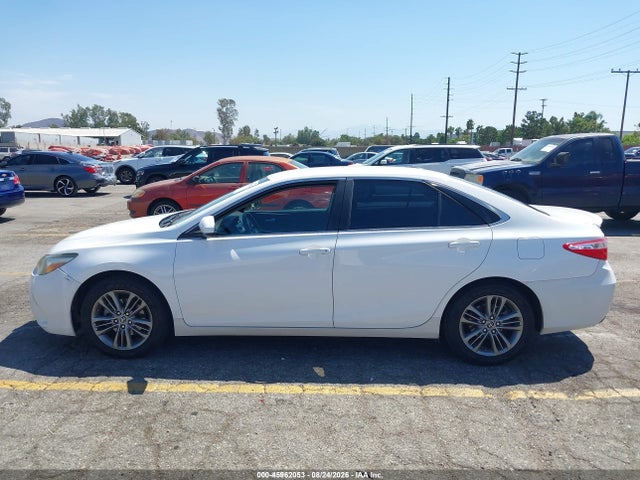 4T1BF1FK3FU902323 Toyota CAMRY SE