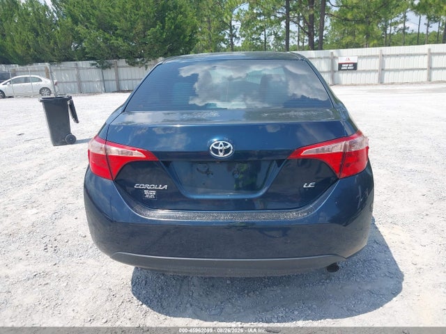 45962099 :رقم المزاد ، 5YFBURHE4JP831557 vin ، 2018 Toyota Corolla Le مزاد بيع