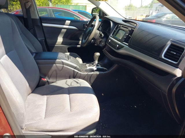 2019 Toyota Highlander Le მანქანა იყიდება აუქციონზე, vin: 5TDZARFH9KS053169, აუქციონის ნომერი: 45962110