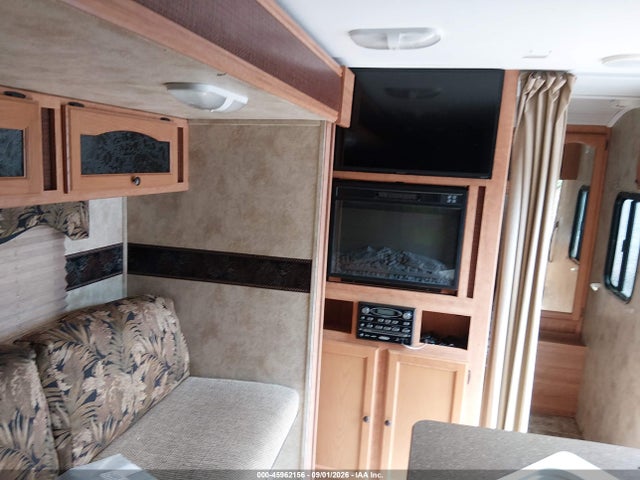 2011 Keystone Passport მანქანა იყიდება აუქციონზე, vin: 4YDT25921BD410906, აუქციონის ნომერი: 45962156