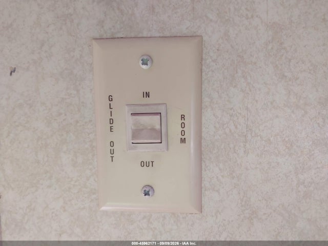 Auction sale of the 2003 Salem 30 Bhss, vin: 4X4T5MBZX38011572, lot number: 45962171