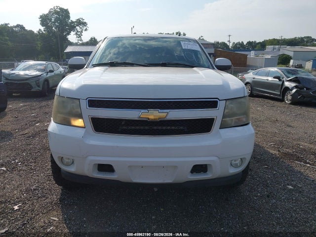 45962190 :رقم المزاد ، 3GNFC16097G147736 vin ، 2007 Chevrolet Suburban Lt مزاد بيع