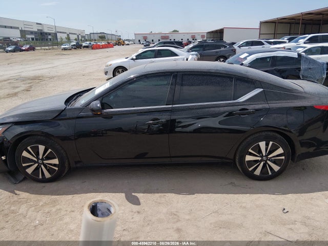 45962210 :رقم المزاد ، 1N4BL4EV5MN370189 vin ، 2021 Nissan Altima Sl Fwd مزاد بيع