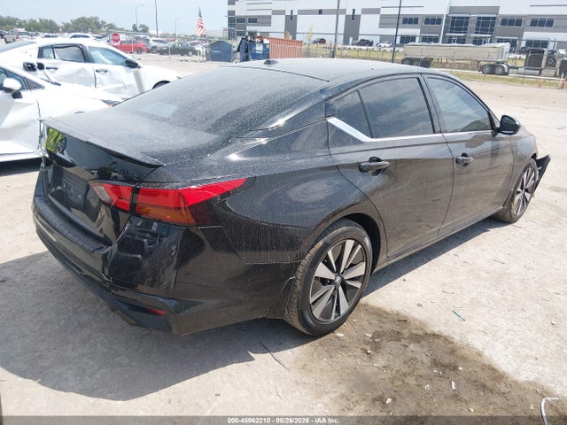 45962210 :رقم المزاد ، 1N4BL4EV5MN370189 vin ، 2021 Nissan Altima Sl Fwd مزاد بيع