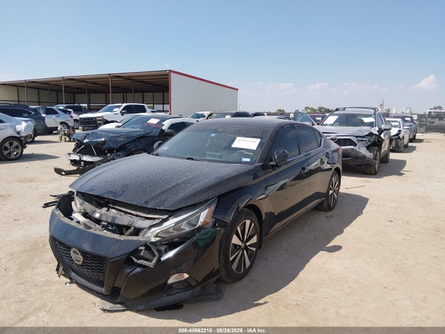 45962210 :رقم المزاد ، 1N4BL4EV5MN370189 vin ، 2021 Nissan Altima Sl Fwd مزاد بيع