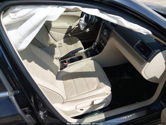 45962264 :رقم المزاد ، 1VWGT7A31HC076678 vin ، 2017 Volkswagen Passat 1.8t Se مزاد بيع