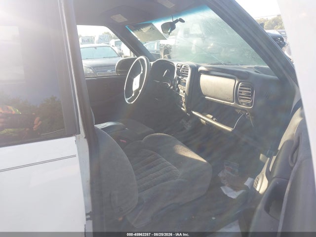 Продажа на аукционе авто 2002 Chevrolet S-10 Ls, vin: 1GCCS19W328239776, номер лота: 45962287