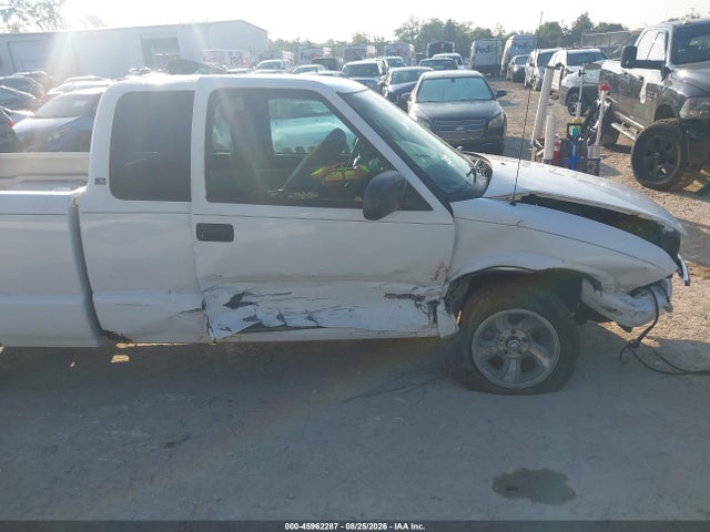 Продажа на аукционе авто 2002 Chevrolet S-10 Ls, vin: 1GCCS19W328239776, номер лота: 45962287