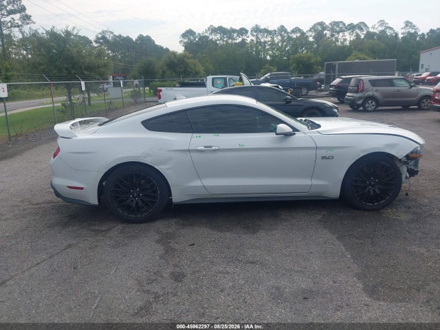 Продажа на аукционе авто 2021 Ford Mustang Gt Premium Fastback, vin: 1FA6P8CF5M5104034, номер лота: 45962297