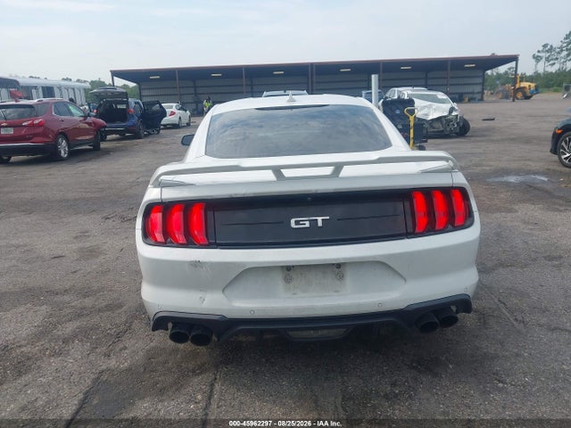 Продажа на аукционе авто 2021 Ford Mustang Gt Premium Fastback, vin: 1FA6P8CF5M5104034, номер лота: 45962297