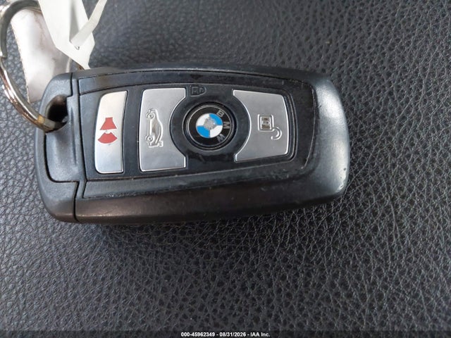 Продаж на аукціоні авто 2017 Bmw 320i Xdrive, vin: WBA8E5G39HNU42756, номер лоту: 45962349
