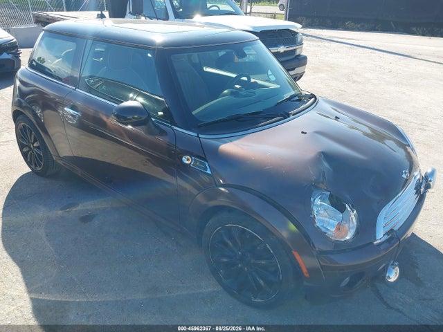 2010 Mini Cooper მანქანა იყიდება აუქციონზე, vin: WMWMF3C57ATZ22738, აუქციონის ნომერი: 45962367
