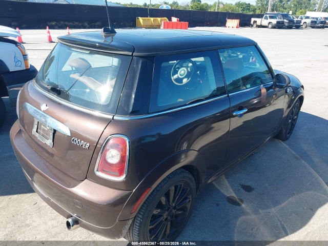 2010 Mini Cooper მანქანა იყიდება აუქციონზე, vin: WMWMF3C57ATZ22738, აუქციონის ნომერი: 45962367