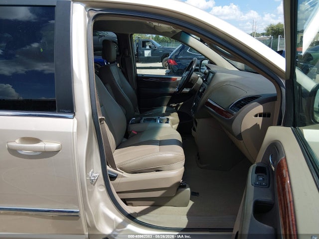 2013 Chrysler Town & Country Touring მანქანა იყიდება აუქციონზე, vin: 2C4RC1BG2DR539164, აუქციონის ნომერი: 45962383