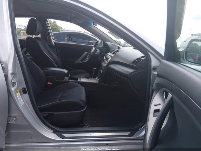 45962424 :رقم المزاد ، 4T1BF3EK7BU671532 vin ، 2011 Toyota Camry Se مزاد بيع