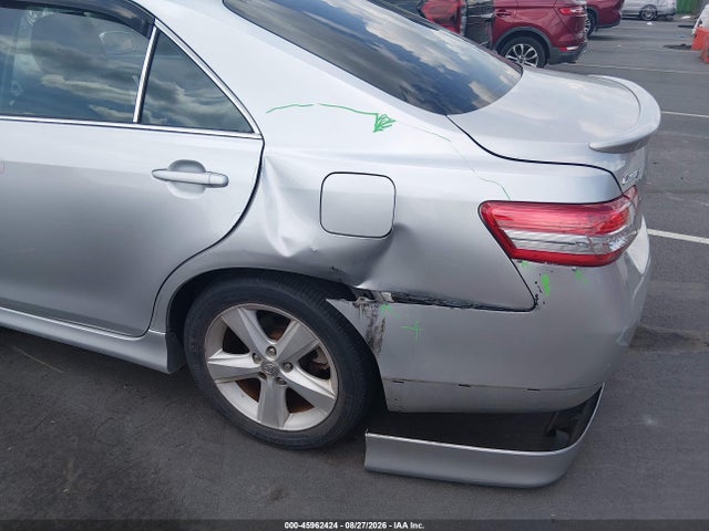 45962424 :رقم المزاد ، 4T1BF3EK7BU671532 vin ، 2011 Toyota Camry Se مزاد بيع