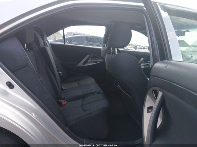 45962424 :رقم المزاد ، 4T1BF3EK7BU671532 vin ، 2011 Toyota Camry Se مزاد بيع