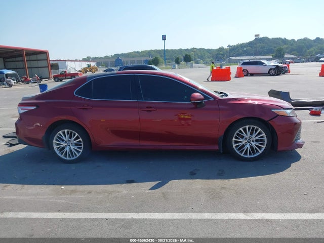 2018 Toyota Camry Xle მანქანა იყიდება აუქციონზე, vin: 4T1B11HK5JU556103, აუქციონის ნომერი: 45962430