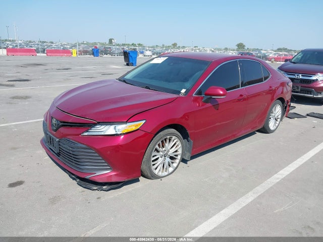 2018 Toyota Camry Xle მანქანა იყიდება აუქციონზე, vin: 4T1B11HK5JU556103, აუქციონის ნომერი: 45962430