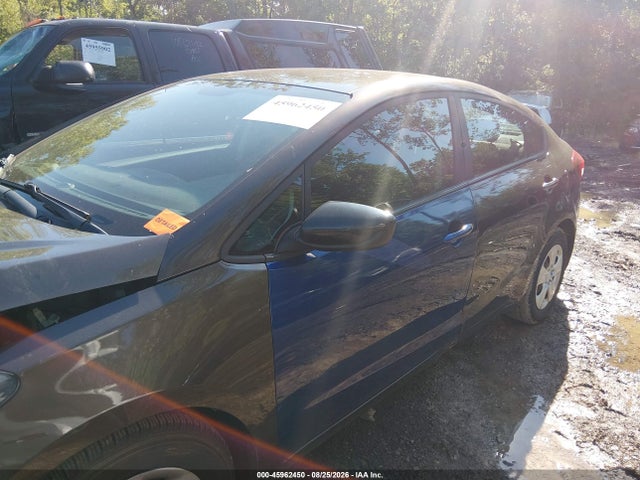 Продаж на аукціоні авто 2018 Kia Forte Lx, vin: 3KPFK4A77JE216315, номер лоту: 45962450