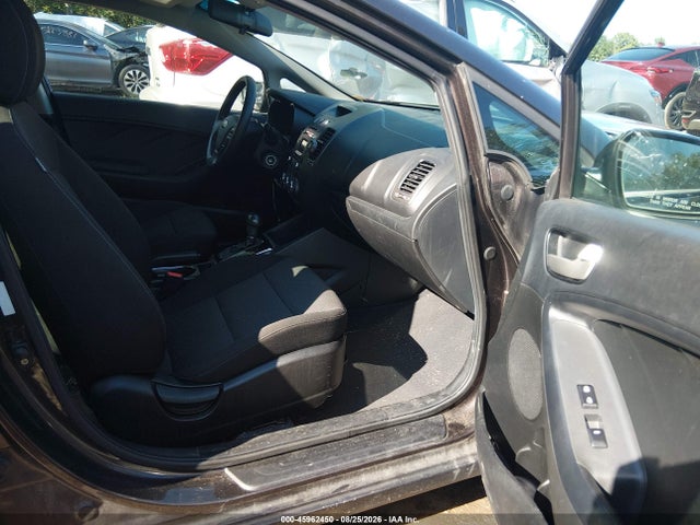 Продаж на аукціоні авто 2018 Kia Forte Lx, vin: 3KPFK4A77JE216315, номер лоту: 45962450