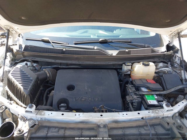 1GNERGKW2MJ257996 Chevrolet Traverse Fwd Lt Cloth