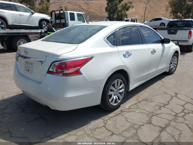 Nissan Altima 2.5 S 2015 1N4AL3AP7FC420327 Image 4