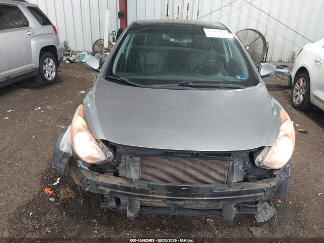 2013 Hyundai Elantra Gt მანქანა იყიდება აუქციონზე, vin: KMHD35LE7DU122975, აუქციონის ნომერი: 45962489