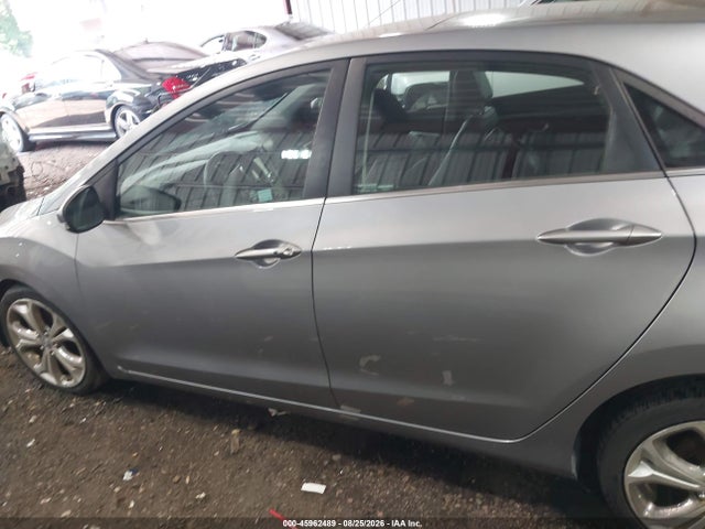 2013 Hyundai Elantra Gt მანქანა იყიდება აუქციონზე, vin: KMHD35LE7DU122975, აუქციონის ნომერი: 45962489
