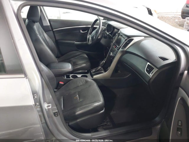 2013 Hyundai Elantra Gt მანქანა იყიდება აუქციონზე, vin: KMHD35LE7DU122975, აუქციონის ნომერი: 45962489
