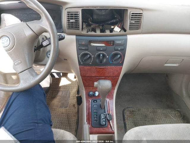 45962569 :رقم المزاد ، 1NXBR32E55Z362152 vin ، 2005 Toyota Corolla Le مزاد بيع