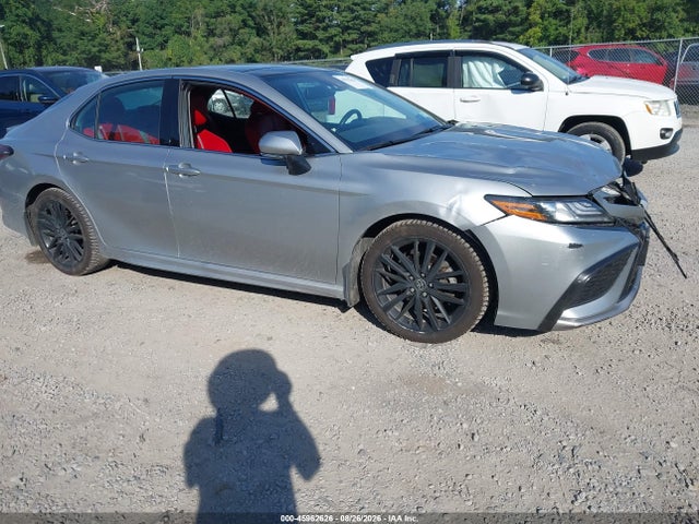 45962626 :رقم المزاد ، 4T1K61BK7NU069758 vin ، 2022 Toyota Camry Xse Awd مزاد بيع
