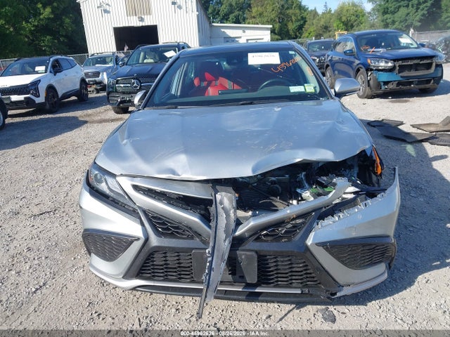 45962626 :رقم المزاد ، 4T1K61BK7NU069758 vin ، 2022 Toyota Camry Xse Awd مزاد بيع