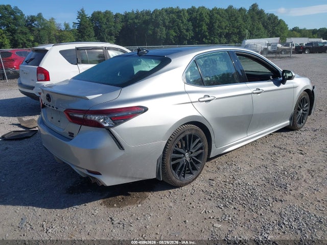 45962626 :رقم المزاد ، 4T1K61BK7NU069758 vin ، 2022 Toyota Camry Xse Awd مزاد بيع