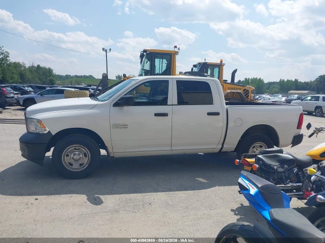 45962689 :رقم المزاد ، 1C6RR7KG5HS766099 vin ، 2017 Ram 1500 Tradesman  4x4 5'7 Box مزاد بيع