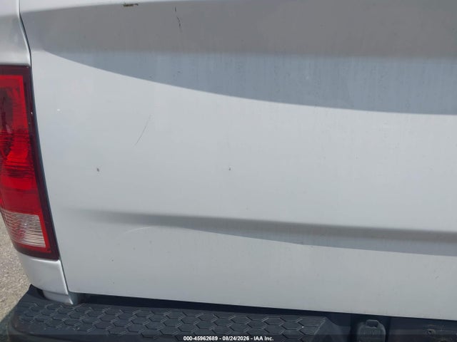 45962689 :رقم المزاد ، 1C6RR7KG5HS766099 vin ، 2017 Ram 1500 Tradesman  4x4 5'7 Box مزاد بيع