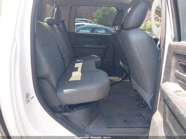 45962689 :رقم المزاد ، 1C6RR7KG5HS766099 vin ، 2017 Ram 1500 Tradesman  4x4 5'7 Box مزاد بيع
