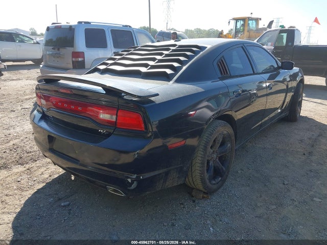 45962701 :رقم المزاد ، 2C3CDXDT0EH114988 vin ، 2014 Dodge Charger R/t Max مزاد بيع