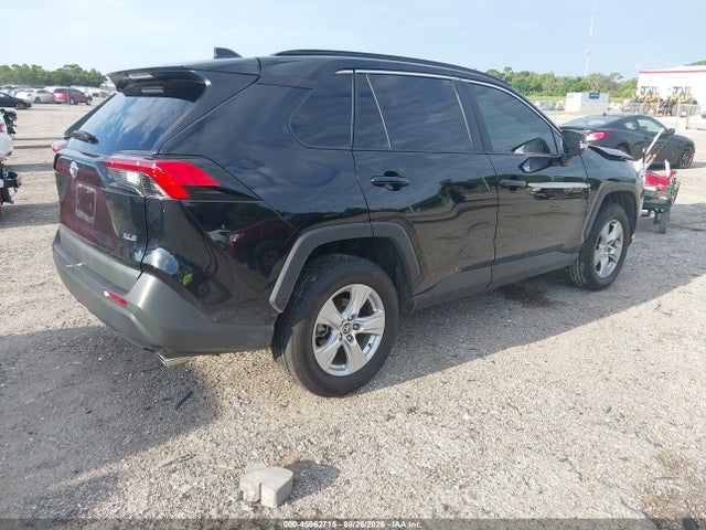 Продаж на аукціоні авто 2021 Toyota Rav4 Xle, vin: 2T3W1RFV8MW145772, номер лоту: 45962715