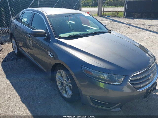 45962720 :رقم المزاد ، 1FAHP2E83DG117213 vin ، 2013 Ford Taurus Sel مزاد بيع