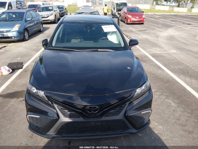 45962729 :رقم المزاد ، 4T1G11AK7NU703446 vin ، 2022 Toyota Camry Se مزاد بيع