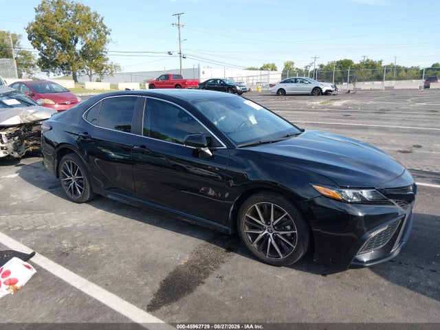 45962729 :رقم المزاد ، 4T1G11AK7NU703446 vin ، 2022 Toyota Camry Se مزاد بيع