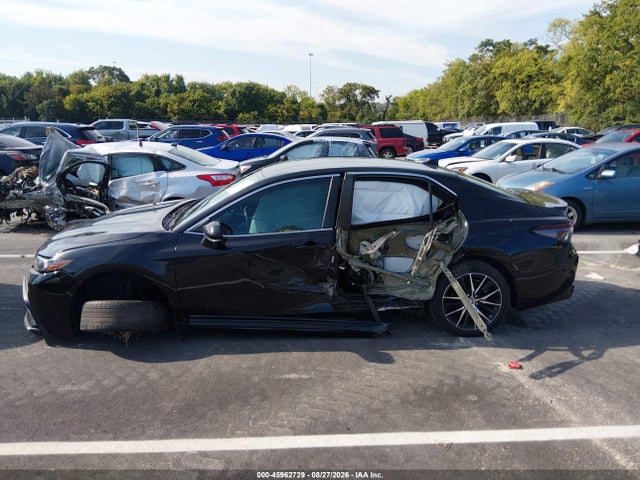 45962729 :رقم المزاد ، 4T1G11AK7NU703446 vin ، 2022 Toyota Camry Se مزاد بيع
