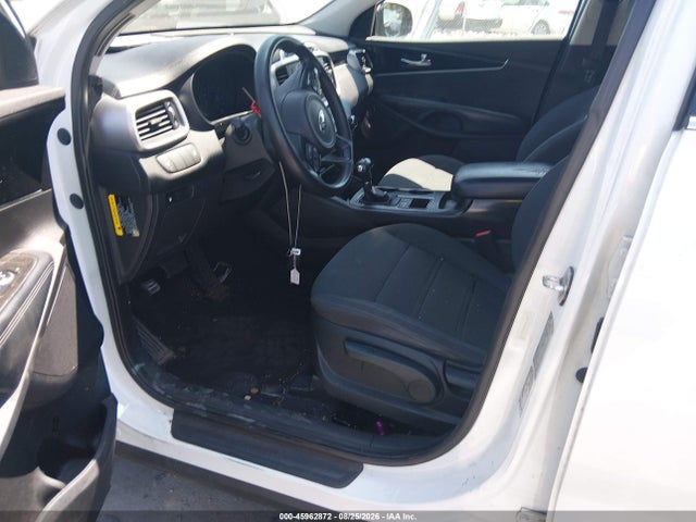 5XYPG4A38HG261103 KIA Sorento 2.4l Lx