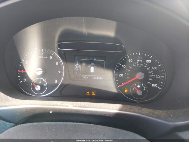 5XYPG4A38HG261103 KIA Sorento 2.4l Lx