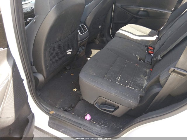 5XYPG4A38HG261103 KIA Sorento 2.4l Lx