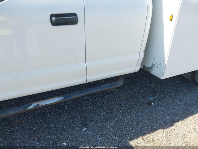 45962904 :رقم المزاد ، 1FD8X3H64KED43713 vin ، 2019 Ford F-350 Chassis Xl مزاد بيع